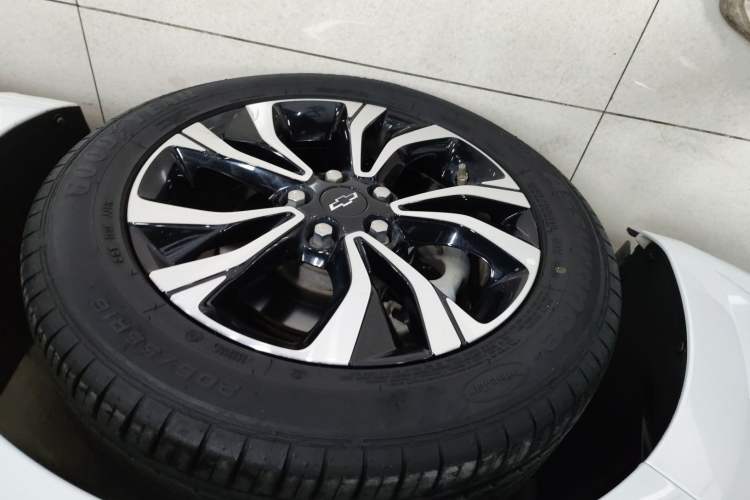 Used Chevrolet Monza 2019 RS 330T Automatic Comfort Edition China VI Standard Left Front Wheel Hub