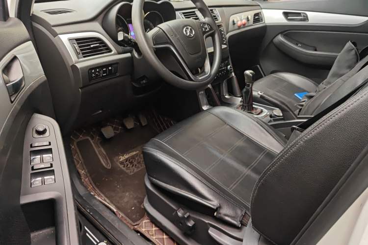 Used BAIC Senova X55 2016 1.5T manual comfort version
