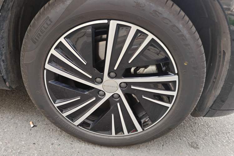 Used Lynk & Co 08 EM-P 2023 120km Long-Range Halo
