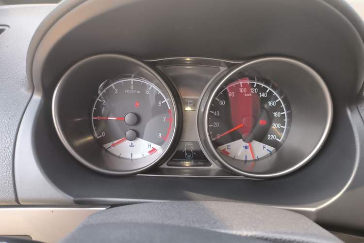 Used Geely Auto GX7 2013 2.0L Automatic Entry-Level Trim
