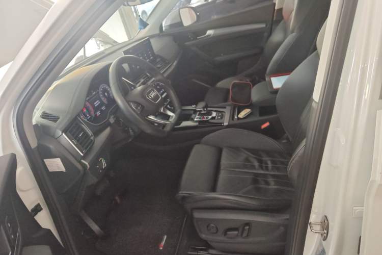 Used Audi Q5L 2022 40T Fashionable and Dynamic Model
