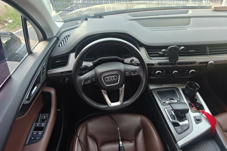 Used Audi Q7 2019 45 TFSI Comfort Model