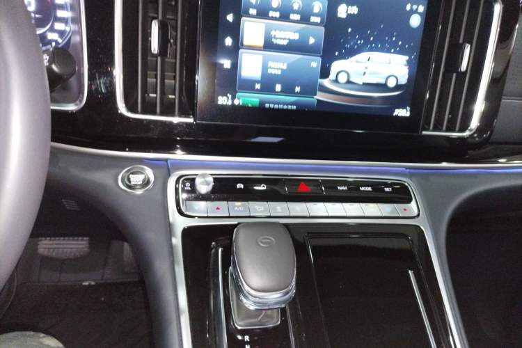 Used GAC Trumpchi M8 2021 Lingxiu Series 390T Deluxe Edition