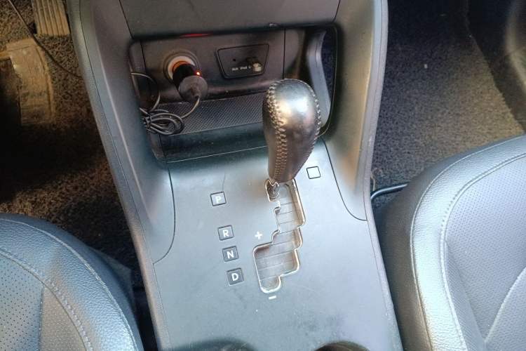 Used Hyundai ix35 2015 2.0L Automatic 2WD Smart Version China V Standard
