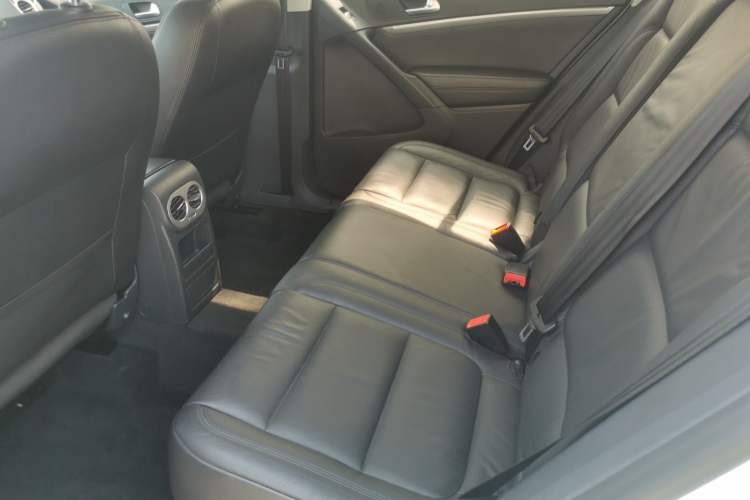 Used Volkswagen Tiguan 2015 1.8TSI Automatic Two-Wheel Drive Comfort Edition Left Rear Seat
