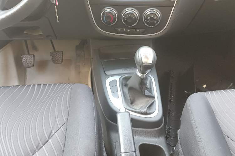 Used FAW Junpai D60 2015 1.5L Manual Standard Edition
