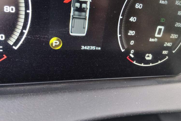 Used Radar Horizon 2023 410 km Entrepreneur Edition Odometer Close Up