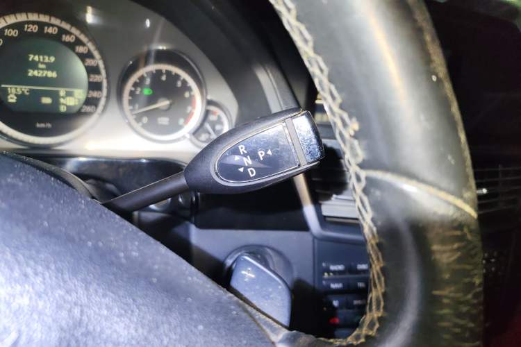 Used Mercedes-Benz E-Class 2010 E 300 L Fashion Model