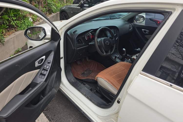 Used GAC Trumpchi GA3S Vision 2014 1.6L Manual Elite Edition Driver Seat