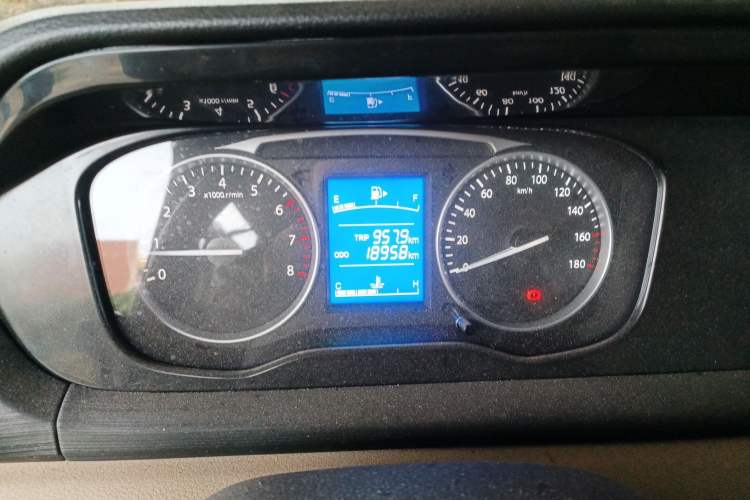 Used CHANGAN KUAYUE Xing V3 2023 1.3L Gasoline Standard Version 2-Seater Van Instrument Cluster