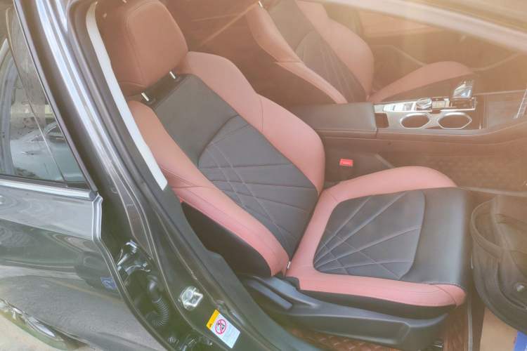 Used CHANGAN Eado 2022 PLUS Blue Whale NE 1.4T GDI DCT Prestige Edition