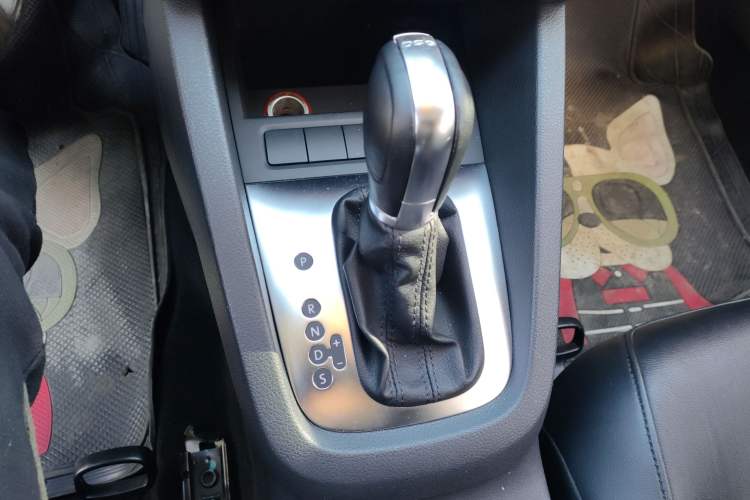 Used Volkswagen Sagitar 2014 Revised Version 1.4TSI Automatic Luxury Edition