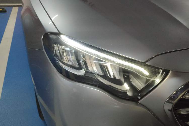 Used Mercedes-Benz E-Class 2024 Facelift E 300 L Luxury Edition
