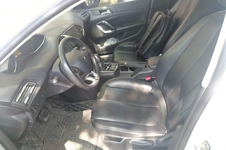 Used Peugeot 308S 2015 1.2T Automatic Jingchi Edition
