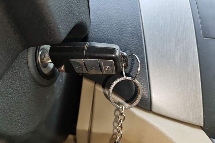 Used FORTHING Joyear SUV 2012 1.6L Luxury Model