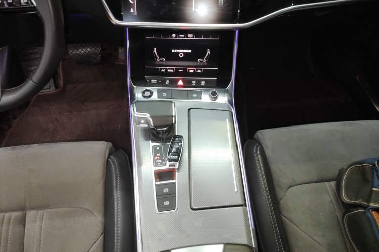 Used Audi A6L 2021 40 TFSI Luxury Dynamic Edition Gear Lever