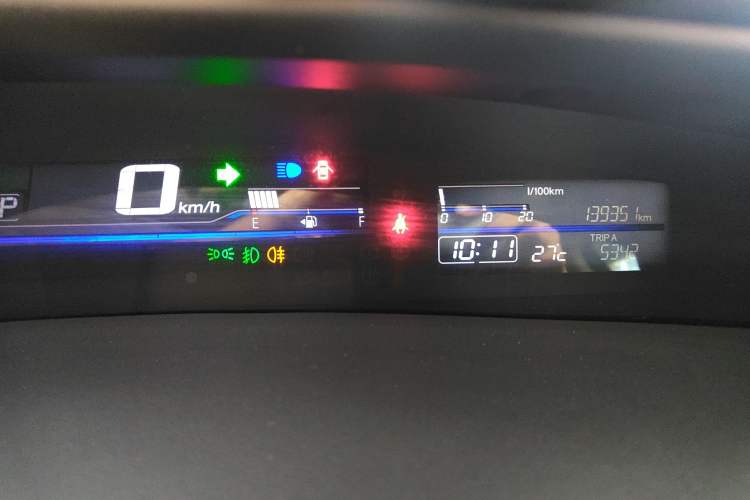 Used Honda Jade 2014 1.8L Automatic Comfort Elite Version 5 Seats
