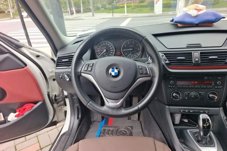Used BMW X1 2014 sDrive18i Fashion Model Steering Wheel