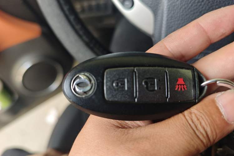 Used Dongfeng Fengdu MX6 2016 2.0L CVT All-Wheel-Drive Versatile Edition