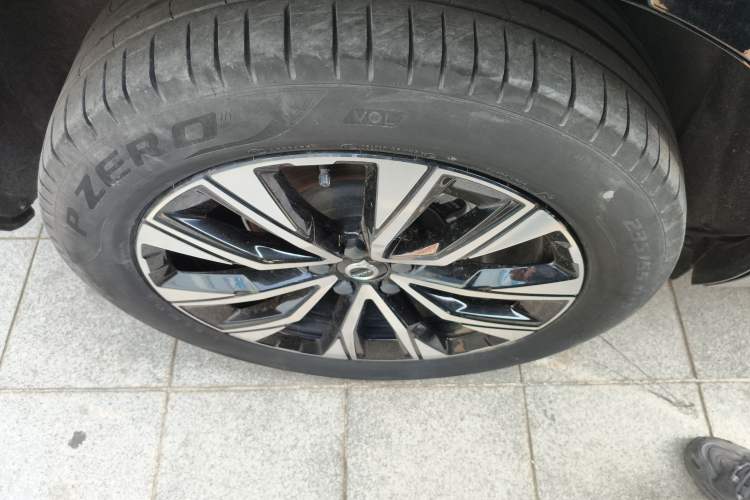 Used Volvo XC60 2024 B5 4x4 Smart Luxury Edition