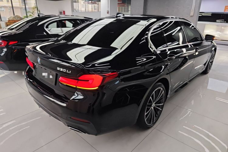 Used BMW 5 Series 2023 530Li Leading Model M Sport Package Rear Right 45 Deg