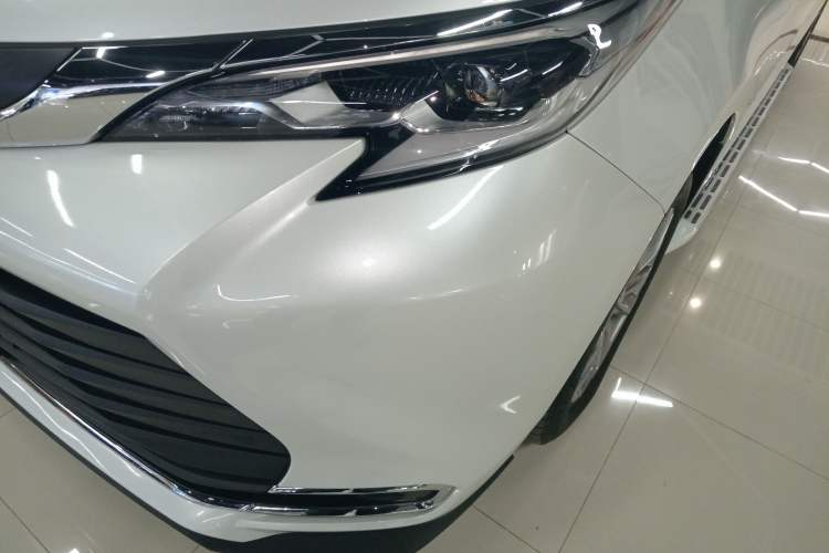 Used Toyota Sienna 2023 2.5L Hybrid Comfort Edition
