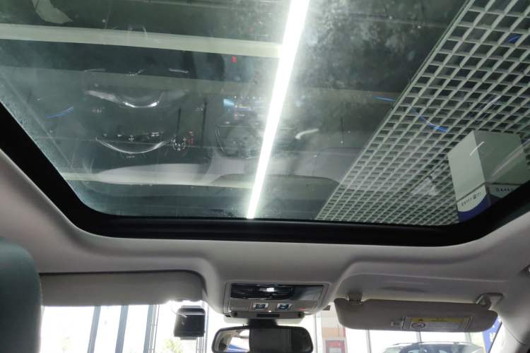 Used Jaguar F-PACE 2016 3.0 SC Four-Wheel Drive R-Sport Sport Edition Headliner