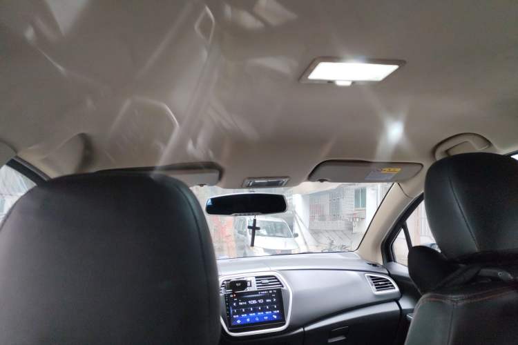 Used Suzuki S-Cross 2014 1.6L CVT Two-Wheel Drive Entry Model