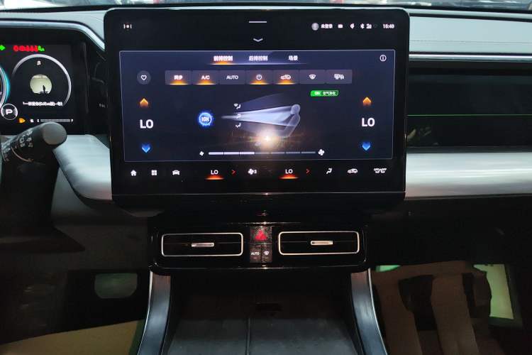 Used GAC Trumpchi GS8 2022 Flagship Series 2.0 TGDI Two-Wheel-Drive Prestige Edition (7 Seats)
