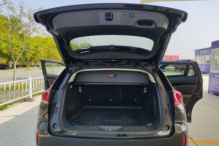 Used Wey VV7 2017 2.0T Ultra-Luxury Version Trunk