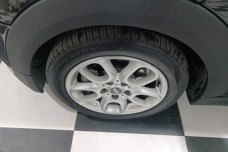 Used MINI 2014 1.5T COOPER Fun Left Front Wheel Hub