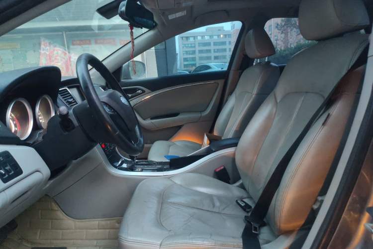 Used Bestune B90 2012 2.0L Automatic Luxury Edition
