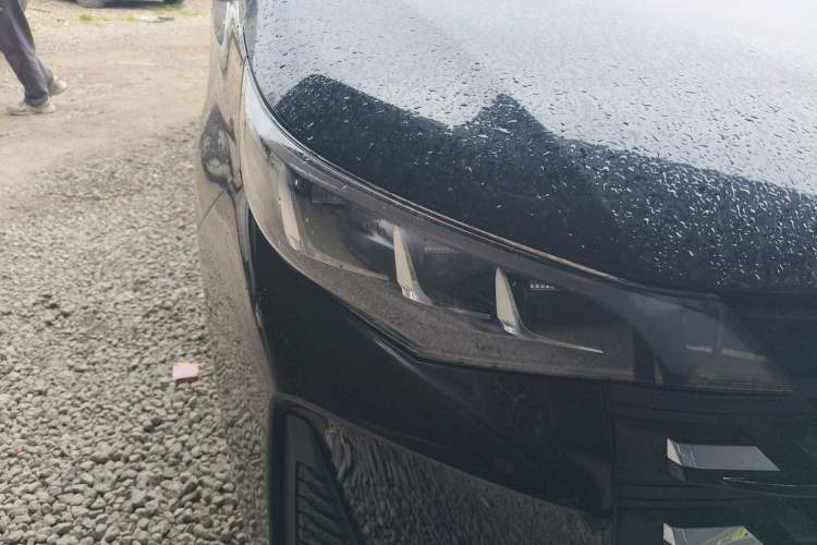 Used GAC Trumpchi M6 2021 PRO 270T DCT Luxury Edition Right Front Headlight