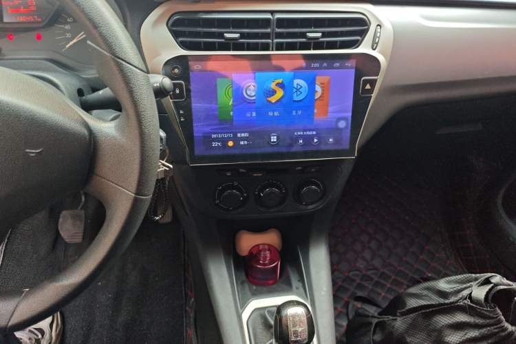 Used Citroen Elysee 2015 Zhishang Edition 1.6L Manual Fashion Model