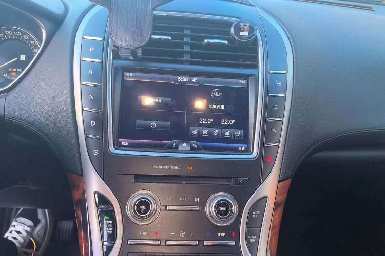 Used Lincoln MKX 2015 2.7T Four-Wheel Drive Prestige Edition Audio And AC Panel