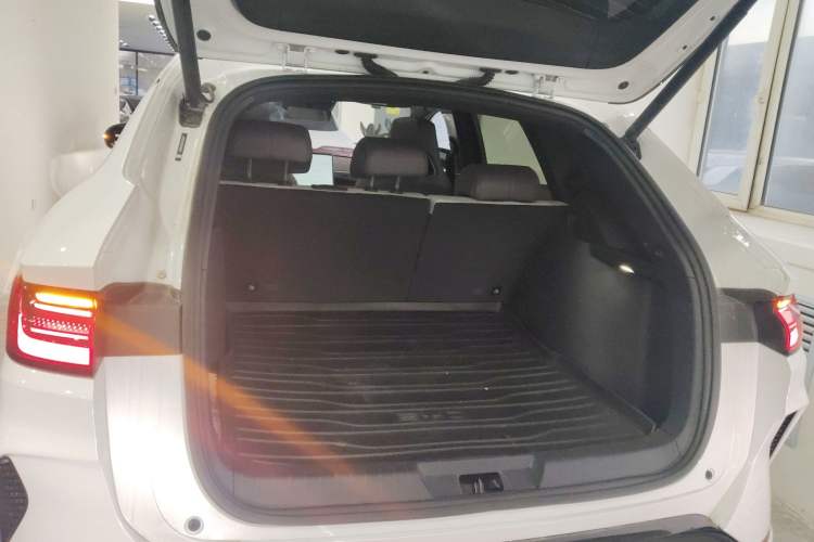 Used BYD Song PLUS New Energy 2025 EV Intelligent Driving Version 520km Premium Model
