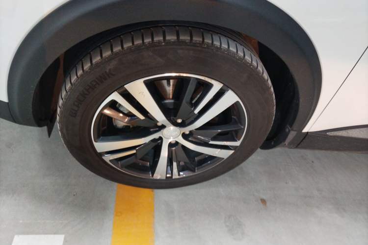 Used Peugeot 5008 2019 380THP 5-Seater Elite Edition Left Front Wheel Hub