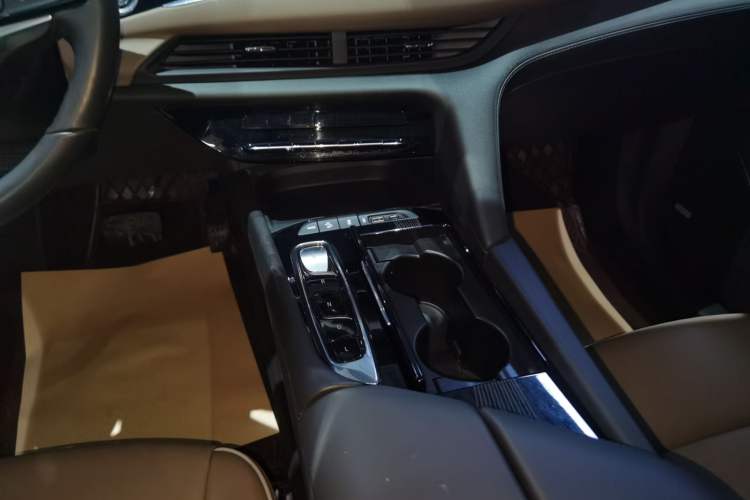 Used Buick Enclave 2020 28T Four-Wheel Drive Luxury Flagship Edition Gear Lever