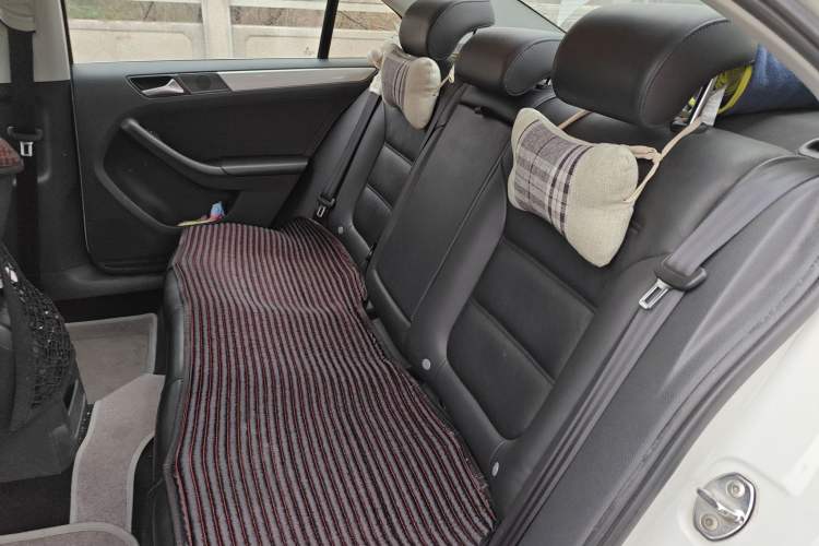 Used Volkswagen Sagitar 2014 1.6L Manual Comfort Model