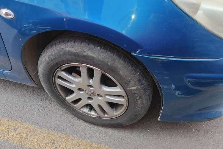 Used Peugeot 307 2008 Hatchback 1.6L Automatic Deluxe Edition
