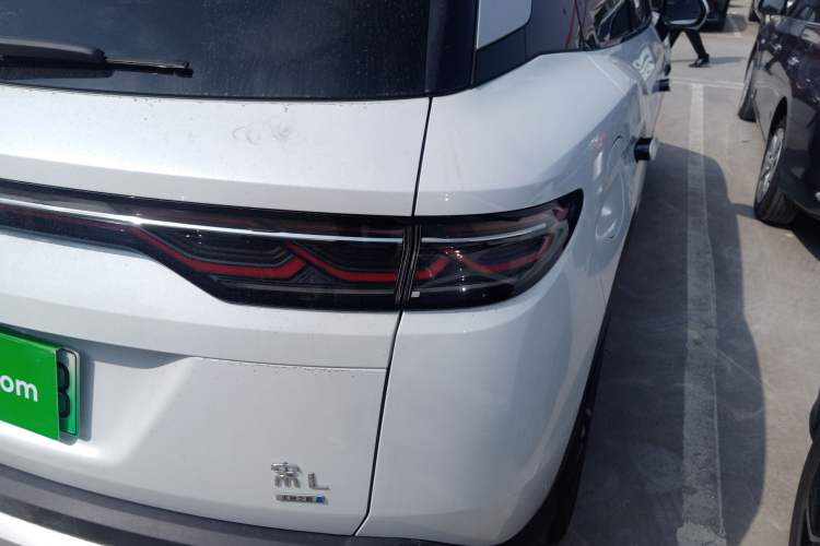 Used BYD Song L DM-i 2025 Intelligent Driving Version 160 km Beyond-Range Type
