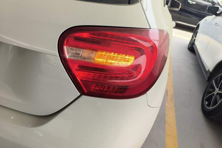 Used Mercedes-Benz A-Class 2015 A 180 Exterior 3