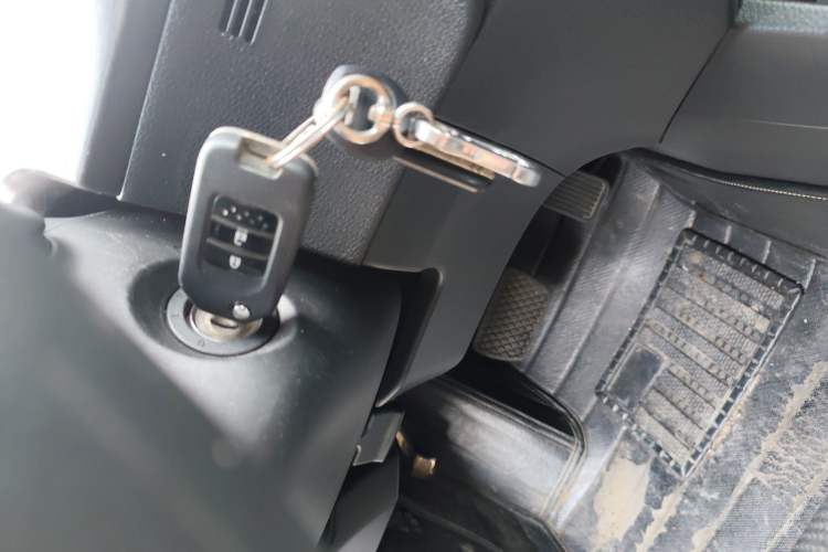 Used Honda Jade 2013 1.8L automatic Comfort version 5 seats