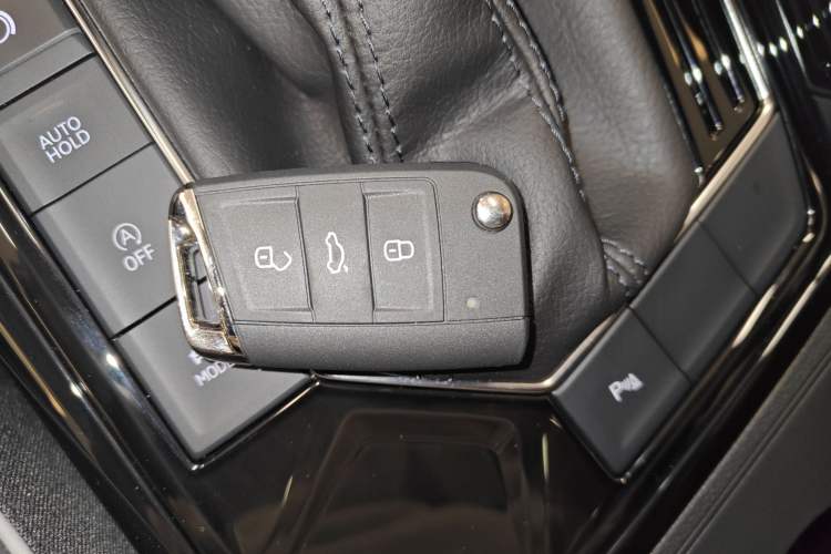 Used Volkswagen Tayron X 2024 330TSI Two-Wheel-Drive Prestige High-Energy Edition Vehicle Key