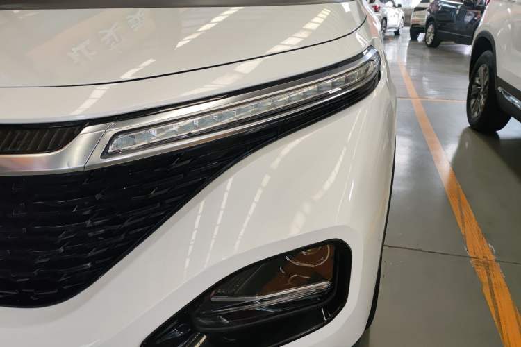 Used Baojun RM-5 2019 1.5T CVT Elite Version with 24-Hour Online Service 6 Seats
