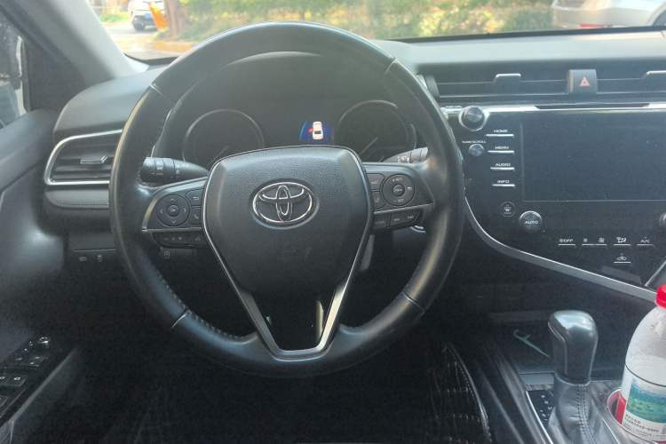Used Toyota Camry 2019 2.5G Luxury Edition China VI Standard
