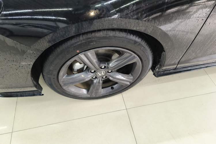 Used Honda Inspire 2023 260TURBO Deluxe Edition Left Front Wheel Hub