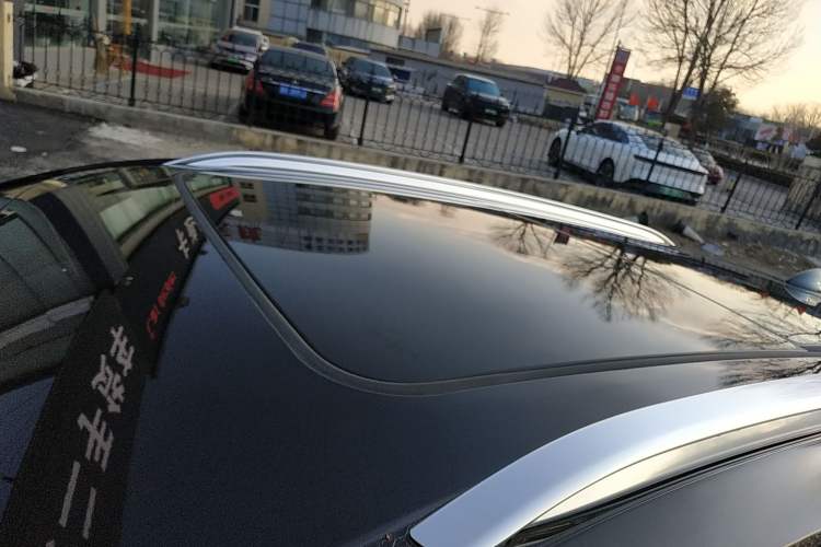 Used Buick Envision 2023 Encore S 552T Two-Wheel Drive Luxury Model