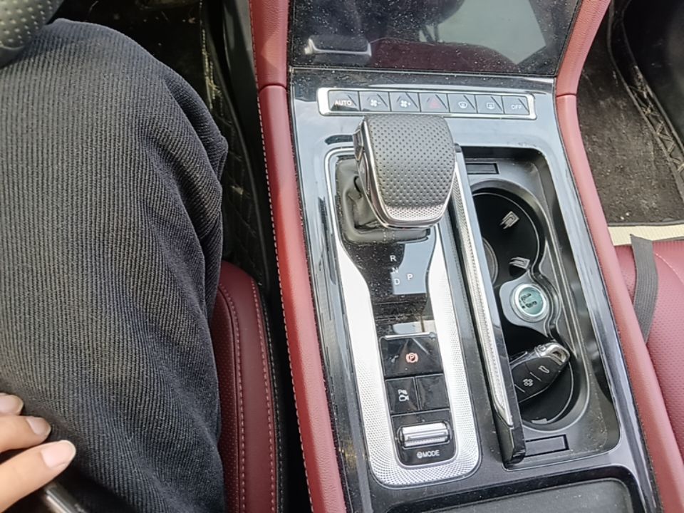 Hongqi H5 PHEV 2025 130 Super Hybrid Version — снимка 16