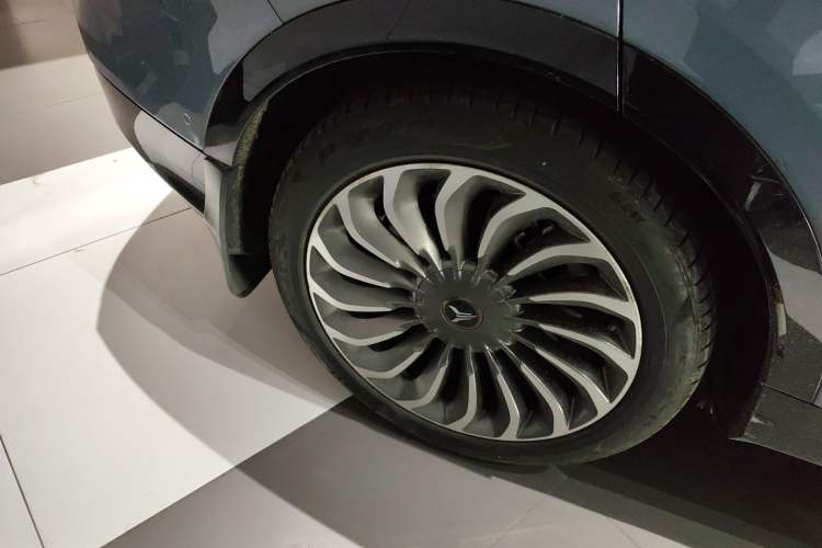 Used VOYAH FREE 2021 Four-Wheel Drive Standard Range-Extended Exclusive Luxury Package Exterior 5